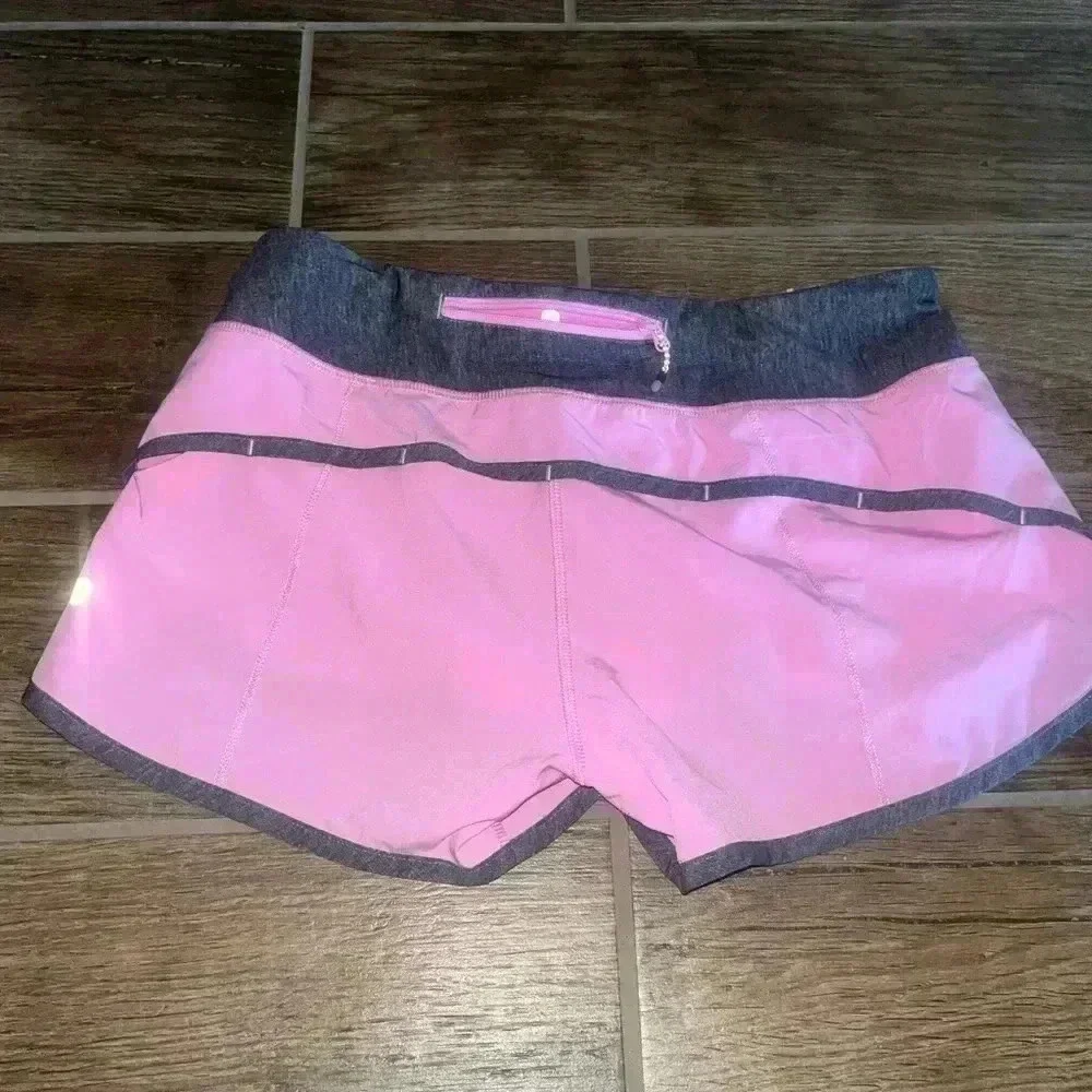 Lululemon Heather Pink Deep Goal Gray Speed Up Shorts - Picture 3 of 4